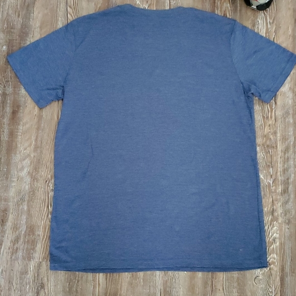 Shirt - Picture 2 of 4